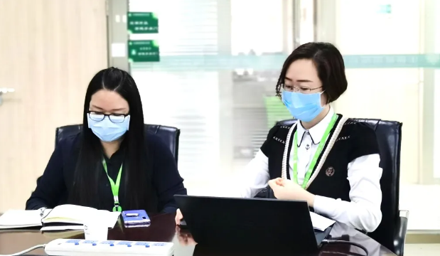 中檢深圳公司高總率隊慰問(wèn)中檢華通威員工