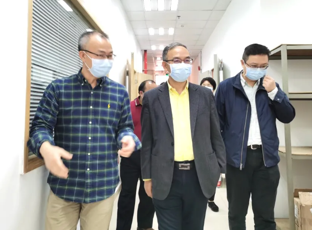 中檢深圳公司高總率隊慰問(wèn)中檢華通威員工